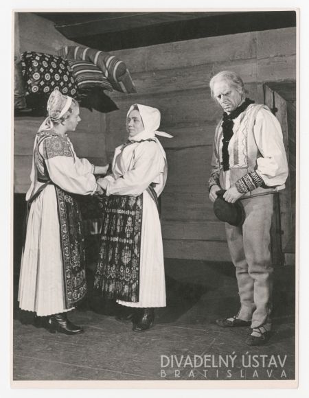 Oľga Hanáková (Zimoňka), Janka Gabčová (Školnica), František Zvarík (Štelina)
