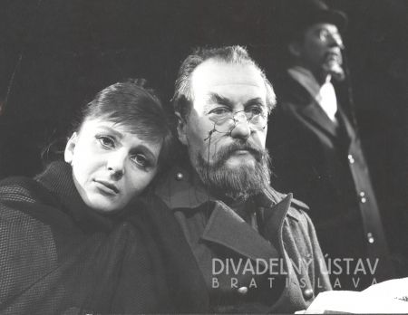 Alžbeta Barthová (Irina), Tibor Bogdan (Čebutykin), Emil J. Horváth (Kulygin)