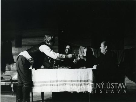 Eduard Bindas (Lauko), Irena Pašková (Žofa), Oľga Vronská (Mara), Viliam Polónyi (Palčík)