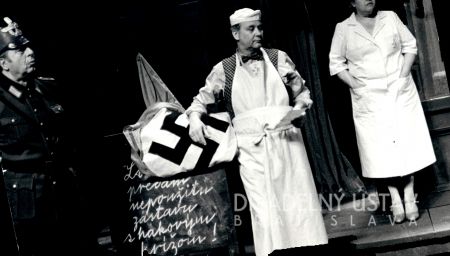 František Zvarík (Guritsch), Leopold Haverl (Karl Bockerer), Eva Križková (Binerl)