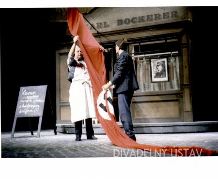 Leopold Haverl (Karl Bockerer), Ivan Rajniak (Hatzinger)