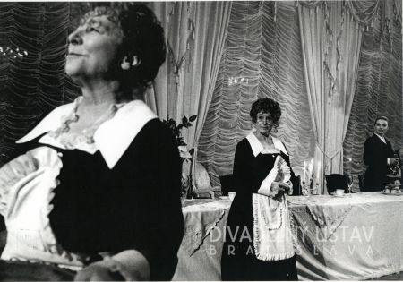 Adela Gáborová (Anfusa), Eva Večerová (Anfusa), Eva Pavlíková (Oľga)