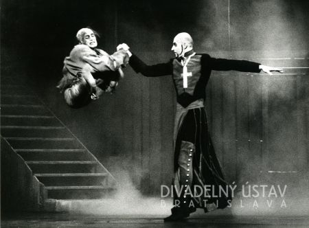 Igor Holováč (Quasimodo), Juraj Vasilenko (Frollo)