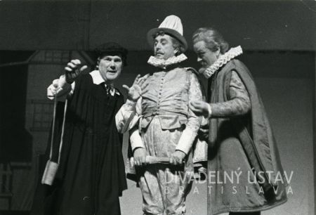 František Dibarbora (Sir Hugh Evans), Juraj Paška (Abraham Slender), Gustáv Valach (Robert Schallow)