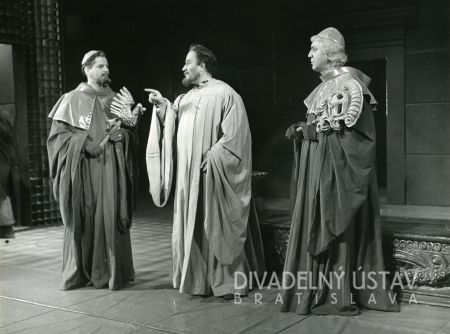 Mikuláš Huba (Kardinál Barberini), Viliam Záborský (Galileo Galilei), Jozef Šándor (Kardinál Bellarmin)