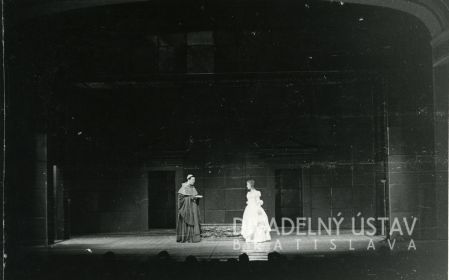 František Zvarík (Kardinál – inkvizítor), Mária Kráľovičová (Virginia)